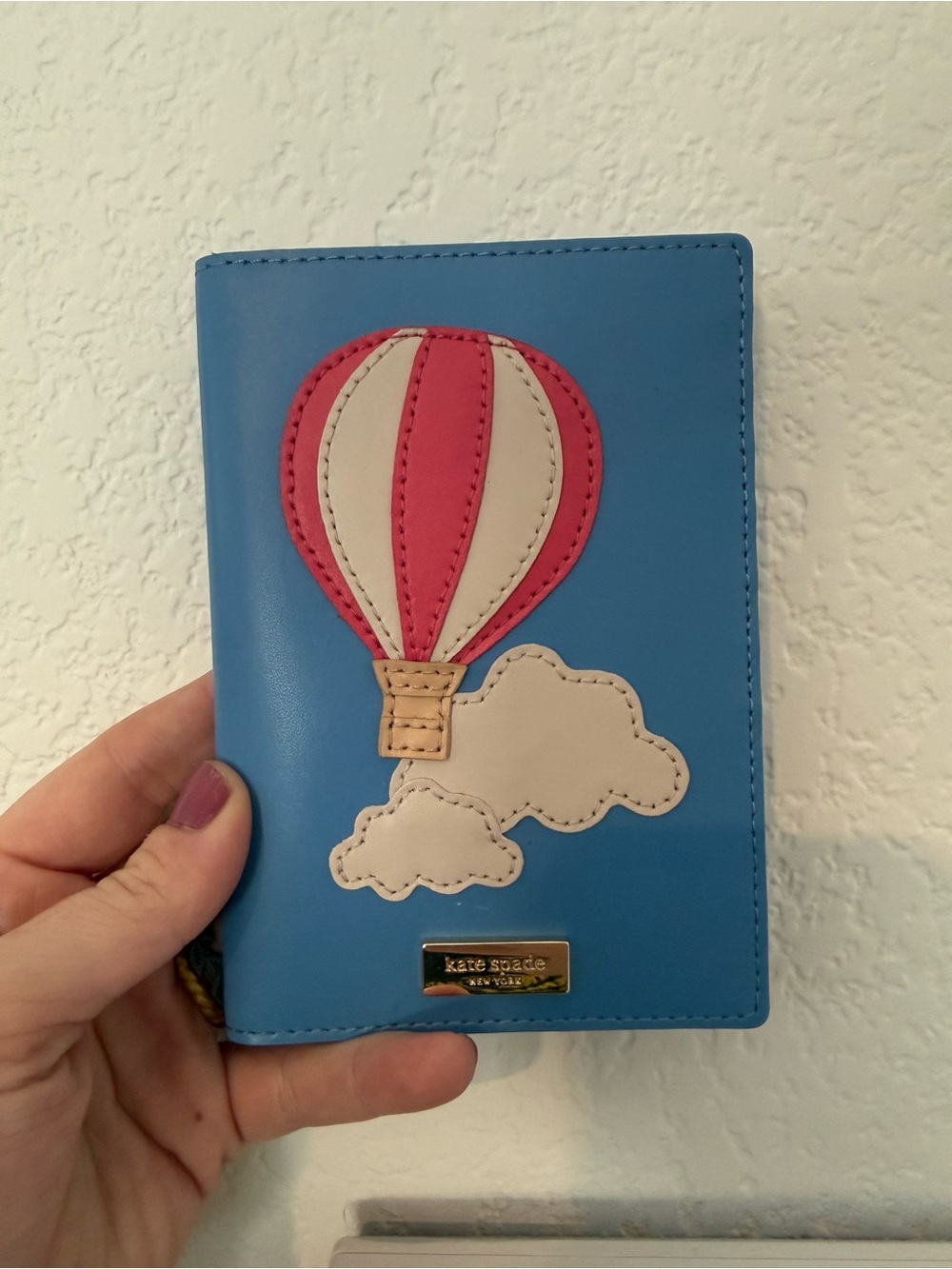 Kate Spade, Get Carried Away Balloon Passport holder - Picture 1 of 3